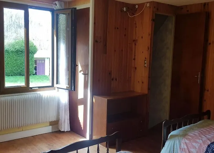 Grande Maison Normande Autosuffisante En Energie *